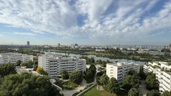Expose Traumhafte 2-Zimmer-Gemeindewohnung mit Loggia und Weitblick – Top-Lage in Kai-sermühlen (1220 Wien)