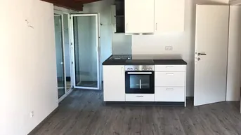 Expose Zentrale 2-Zimmer-Wohnung im Dachgeschoss mit Lift, Südterrasse, Balkon, Klimaanlage