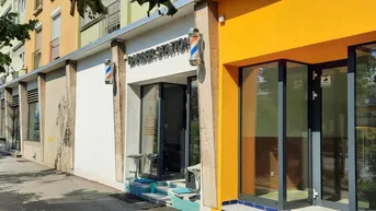 Expose Beim Hauptbahnhof: 4 Shops, 1 Wohnung, 2 Garagen, 1 Lager - 5,6% IST Rendite