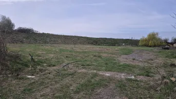 Expose aufgeschlossenes Baugrundstück, in Ortsrandlage mit unverbautem Grünblick, Kauf oder Baurecht auf bis zu 99 Jahre möglich