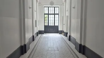 Expose Unbefristet vermietete Altbauwohnungen in gepflegtem Zinshaus einzeln oder im Paket, Nähe Praterstern