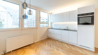 Expose High-End Renovated Studio “City Fever“