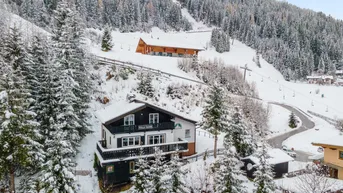 Expose Villa Taube is an extremely rare property that is completely private with direct ski-in/ski-out access.