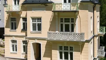 Expose  A beautiful Bell Époque chalet in the centre of Bad Gastein which has been converted into 3 luxury apartments