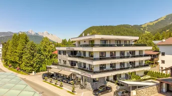 Expose A-VITA - Luxury Apartment Building 