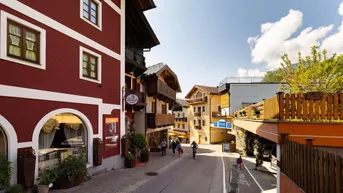 Expose A very unique opportunity to purchase a stand alone apartment house in the centre of St Wolfgang in the stunning Salzkammergut lake district of Austria.