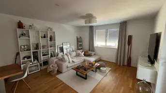Expose Privat: Stylishe 90 m² Dachgeschosswohnung mit hochwertiger Ausstattung und großzügiger Terrasse