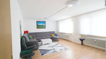 Expose Grandiose 3-Zimmer-Wohnung mit riesigem Wohnzimmer in Zentrumsnähe
