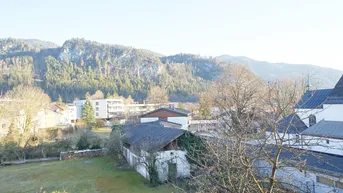 Expose Grandiose 3-Zimmer-Wohnung mit riesigem Wohnzimmer in Zentrumsnähe