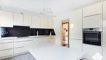 Expose Ruhige Innenstadtlage mit Bahnhofsnähe – 3-Zimmer-Wohnung mit Garage und 4 % Mietrendite