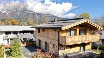 Expose Alpine Eleganz trifft majestätische Aussicht – Exklusives Luxus-Chalet mit Panoramablick