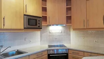 Expose Hochwertig MÖBLIERTE Wohnung, mit LOOGIA in super Lage mit Blick auf Burg