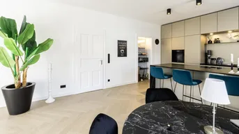 Expose Neuwertig sanierte Luxus-Altbauwohnung – Exklusives Wohnen in Salzburg