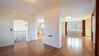 Expose Lichtdurchflutetes Traumhaus am höchsten Punkt von Neu-Anif