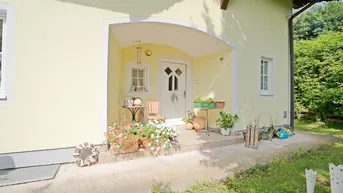 Expose Großzügiges Einfamilienhaus mit Bergblick und viel Platz für die ganze Familie