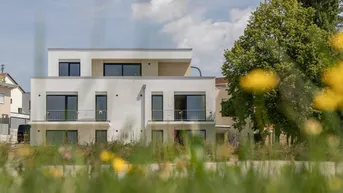 Expose Moderne Erstbezug-Wohnung mit Balkon