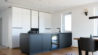 Expose Exklusives Doppelhaus in Leonding – Stilvolles Wohnen mit Pool &amp; hochwertiger Ausstattung