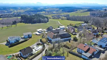 Expose Altes Bauernhaus mit vielen Möglichkeiten ca. 6354m² Bauland - traumhafter Bergblick