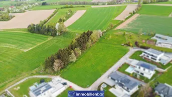 Expose Traumhaftes Grundstück mit Aussicht - Utzenaich