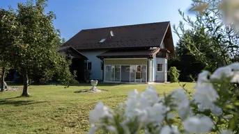 Expose Familienfreundliches Haus mit idyllischem Garten in Aurolzmünster