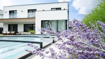 Expose Traumhaus mit Pool &amp; Gartenparadies
