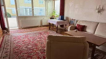 Expose Privat: 3-Zimmer Wohnung mit Loggia