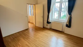 Expose Nähe KF-UNI ! Sehr geschmackvolle helle Zweieinhalbzimmerwohnung ideal für WG im Bezirk Geidorf, mit zwei Balkonen, zur Miete.