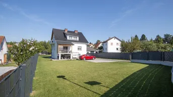 Expose Saniertes Familienhaus in Gedersberg!