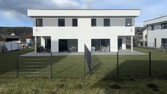 Expose Aufgepasst: Doppelhaushälfte mit Garten in Faaker See Nähe!