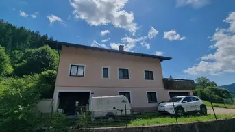 Expose Geräumiges Familienhaus in wunderschöner Lage!