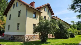 Expose Gut aufgeteilte Pärchenwohnung mit Garage!