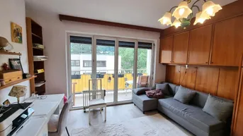 Expose Helle und modernisierte Garconniere mit Loggia!