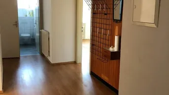 Expose Sanierte Wohnung mit fünf Zimmer sowie Balkon und Einbauküche in Gries am Brenner