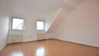 Expose Saniertes Zinshaus mit 4 vermieteten Wohneinheiten in zentraler Lage