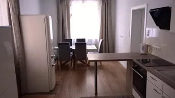 Expose Bezugsfertige, möblierte 2,5-Zimmer-Wohnung mit Einbauküche in Leibnitz 