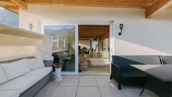 Expose Jenbach: Modernes Zweifamilienhaus in ruhiger Umgebung mit großzügigem Garten zum Verkauf