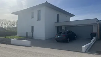 Expose Neuwertiges Einfamilienhaus mit großem Garten 