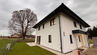 Expose Moderne Doppelhaushälfte mit Smart Home System in Bürmoos !