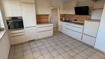 Expose Exklusive 4-Zimmer Wohnung in ruhiger Bestlage am Froschberg