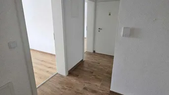 Expose Neuwertige 3-Zimmer-Wohnung in Moosbach – Ihr neues Zuhause in einer ruhigen Siedlung ‍ ‍ ‍ 