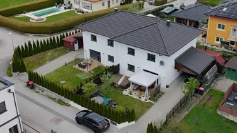 Expose  Familienidyll in bester Lage: Doppelhaushälfte in Mattighofen zu verkaufen ‍ ‍ ‍ 