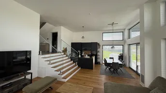 Expose Traumhaftes Einfamilienhaus in Mehrnbach: Terrasse, Garage &amp; Garten! ‍ ‍ ‍ 