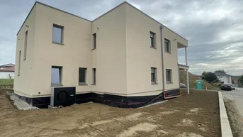 Expose Erstbezug: Traumwohnung mit Balkon &amp; 2 Stellplätzen in Mauerkirchen!