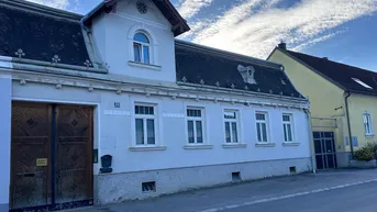 Expose Landidylle-Landhaus mit viel Potenzial, 2 Wohneinheiten in Wien Nähe