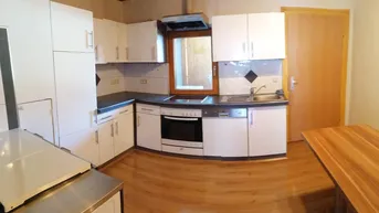 Expose Sonnige 4 Zimmer Wohnung 