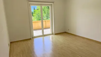 Expose Sonnige 4-Zimmer-Wohnung am Stadtrand von Kufstein – 100 m² + 20 m² Terrasse, Stellplatz inklusive