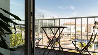 Expose Altbauwohnung mit Balkon in der Wiener Innenstadt: Weitblick und Investment (auch als Büro nutzbar)