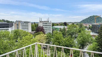 Expose Innenstadt Wohnung mit Charme und Schlossberg Panoramablick- 10 Minuten ins Zentrum/Universität