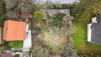 Expose Sanftes Hanggrundstück mit Potential – Für Ihr Zuhause oder Bauträgerentwicklung