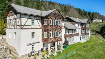 Expose Lambach Villa: Ihr historisches Hotel Juwel für touristische, kulturelle oder soziale Visionen - Traumausblick inklusive!